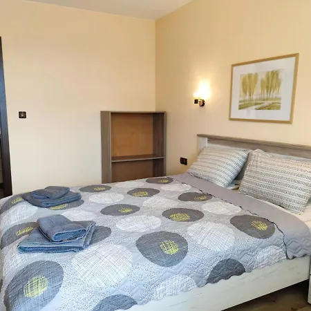 за гости делукс * 布尔加斯