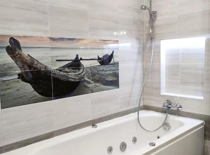 за гости делукс *