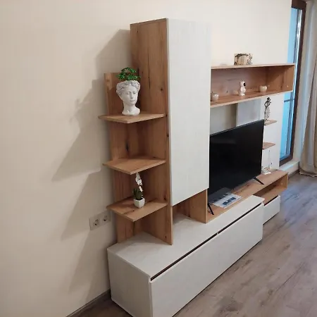 за гости делукс Burgas City