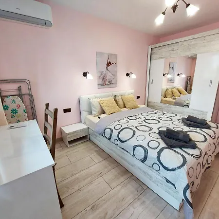 アパート за гости делукс ブルガス